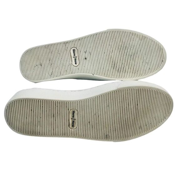 Here Now Fox Pom Pom Sneakers Platform Shoes Slip On Size 6.5 White Leather - Picture 16 of 16